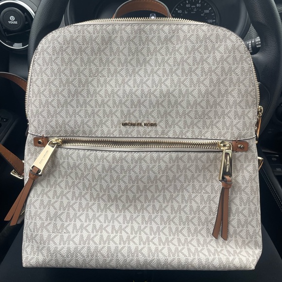 Michael Kores purse book bag - Picture 2 of 4